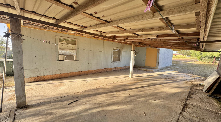 2206 Hidalgo Blvd., ZAPATA, Texas 78076, 3 Bedrooms Bedrooms, 5 Rooms Rooms,1 BathroomBathrooms,Residential,For Sale,2206 Hidalgo Blvd.,20263338