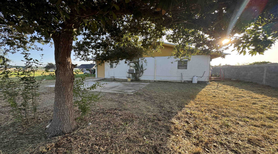 2206 Hidalgo Blvd., ZAPATA, Texas 78076, 3 Bedrooms Bedrooms, 5 Rooms Rooms,1 BathroomBathrooms,Residential,For Sale,2206 Hidalgo Blvd.,20263338