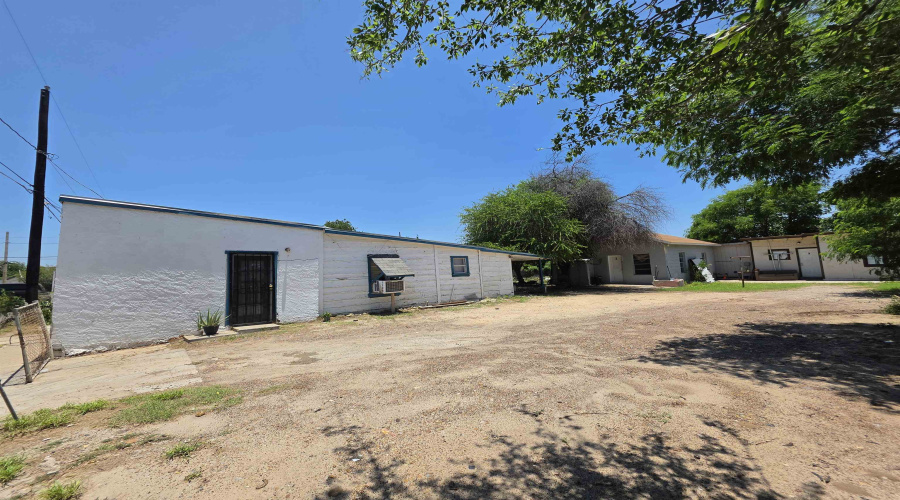 211 Iturbide St, Laredo, Texas 78040, ,Multi-family,For Sale,211 Iturbide St,20263343