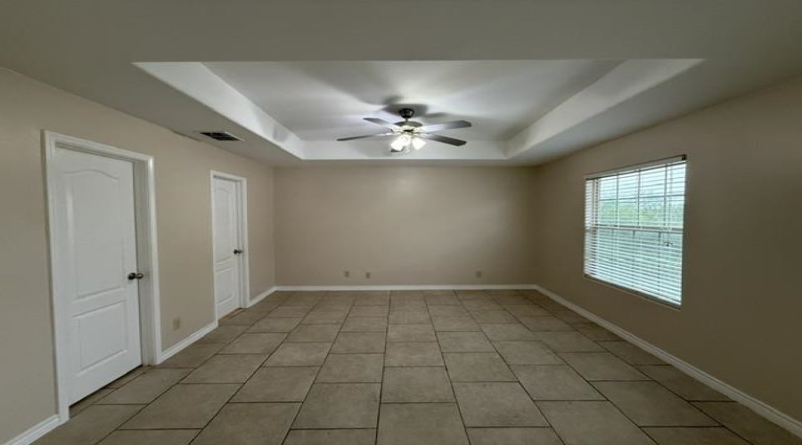 2720 Camelot Dr, Laredo, Texas 78041, 1 Bedroom Bedrooms, 3 Rooms Rooms,2 BathroomsBathrooms,Residential,For Rent,2720 Camelot Dr,20263340