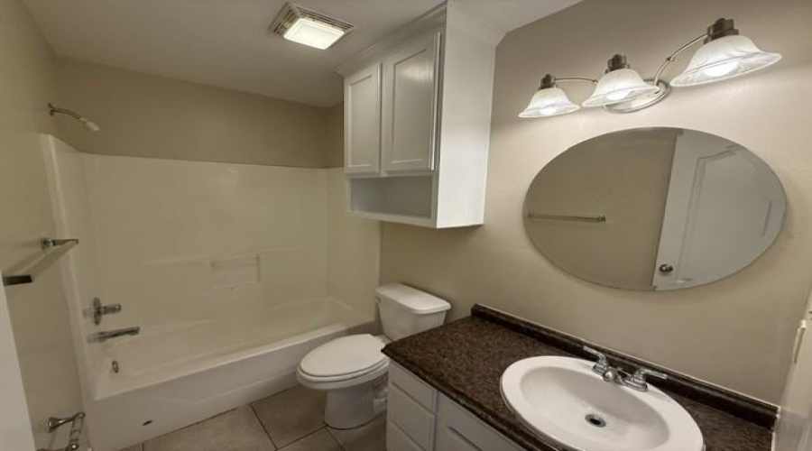 2720 Camelot Dr, Laredo, Texas 78041, 1 Bedroom Bedrooms, 3 Rooms Rooms,2 BathroomsBathrooms,Residential,For Rent,2720 Camelot Dr,20263340