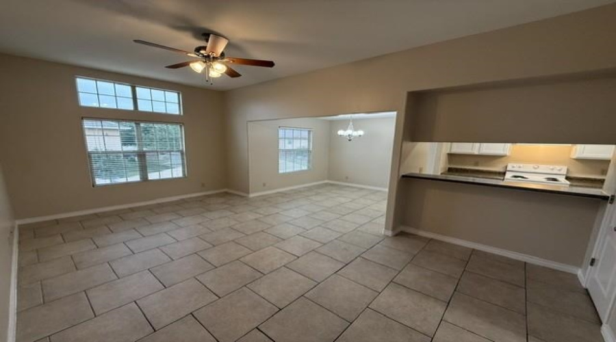 2720 Camelot Dr, Laredo, Texas 78041, 1 Bedroom Bedrooms, 3 Rooms Rooms,2 BathroomsBathrooms,Residential,For Rent,2720 Camelot Dr,20263340