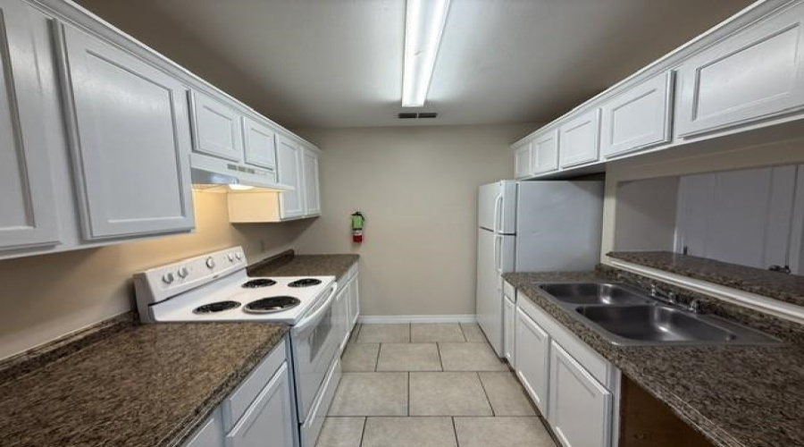 2720 Camelot Dr, Laredo, Texas 78041, 1 Bedroom Bedrooms, 3 Rooms Rooms,2 BathroomsBathrooms,Residential,For Rent,2720 Camelot Dr,20263340