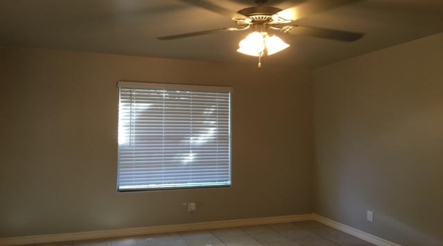 9802 Cantera Ct, LAREDO, Texas 78045, 2 Bedrooms Bedrooms, 4 Rooms Rooms,2 BathroomsBathrooms,Residential,For Rent,9802 Cantera Ct,20263341
