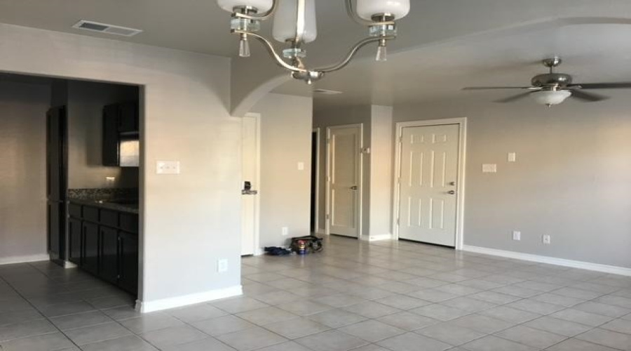 9802 Cantera Ct, LAREDO, Texas 78045, 2 Bedrooms Bedrooms, 4 Rooms Rooms,2 BathroomsBathrooms,Residential,For Rent,9802 Cantera Ct,20263341
