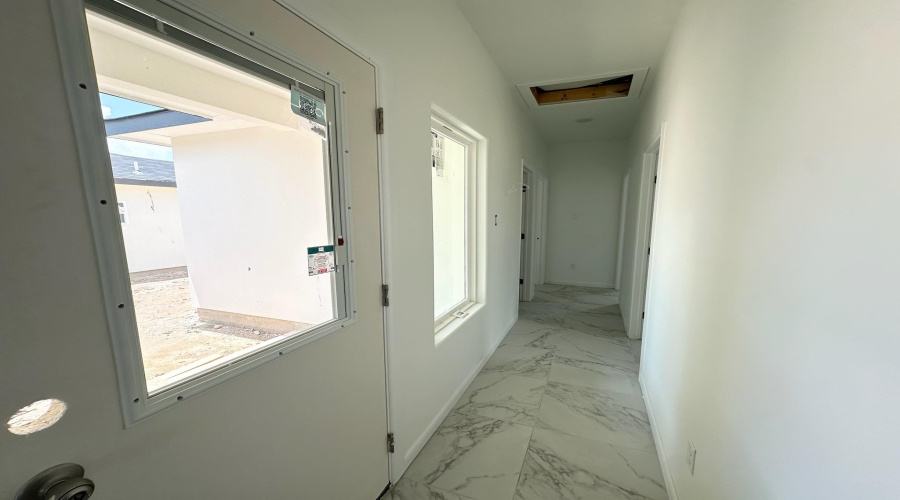 1636 Secretaria Ln., Laredo, Texas 78046, 3 Bedrooms Bedrooms, 5 Rooms Rooms,2 BathroomsBathrooms,Residential,For Sale,1636 Secretaria Ln.,20263342