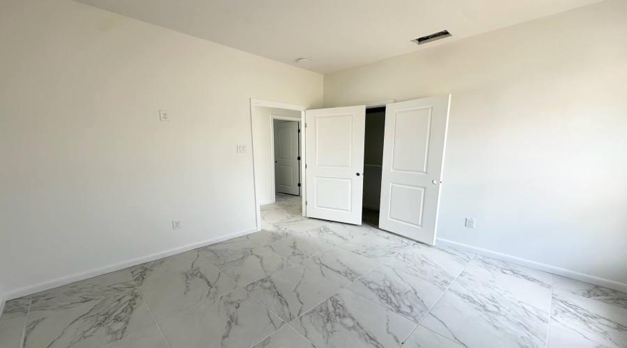 1636 Secretaria Ln., Laredo, Texas 78046, 3 Bedrooms Bedrooms, 5 Rooms Rooms,2 BathroomsBathrooms,Residential,For Sale,1636 Secretaria Ln.,20263342