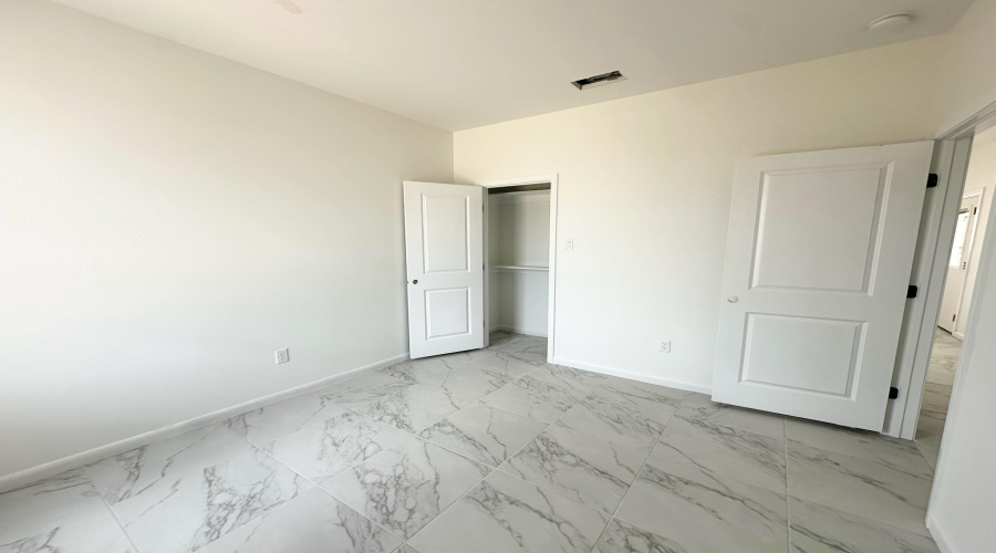 1636 Secretaria Ln., Laredo, Texas 78046, 3 Bedrooms Bedrooms, 5 Rooms Rooms,2 BathroomsBathrooms,Residential,For Sale,1636 Secretaria Ln.,20263342