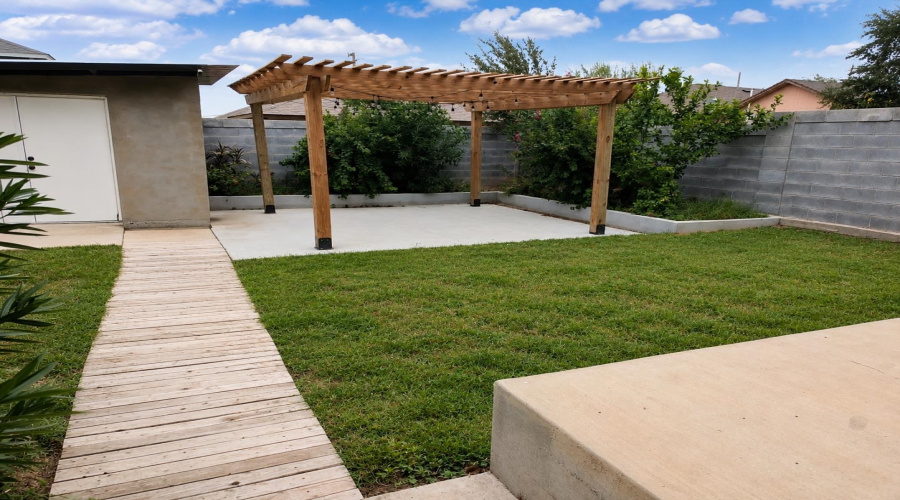 608 Angela Dr, LAREDO, Texas 78046, 3 Bedrooms Bedrooms, 5 Rooms Rooms,2 BathroomsBathrooms,Residential,For Rent,608 Angela Dr,20263346