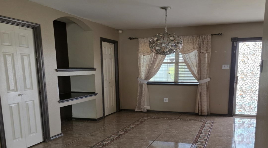 312 Mescalero Dr, Laredo, Texas 78045, 3 Bedrooms Bedrooms, 3 Rooms Rooms,2 BathroomsBathrooms,Residential,For Rent,312 Mescalero Dr,20263347