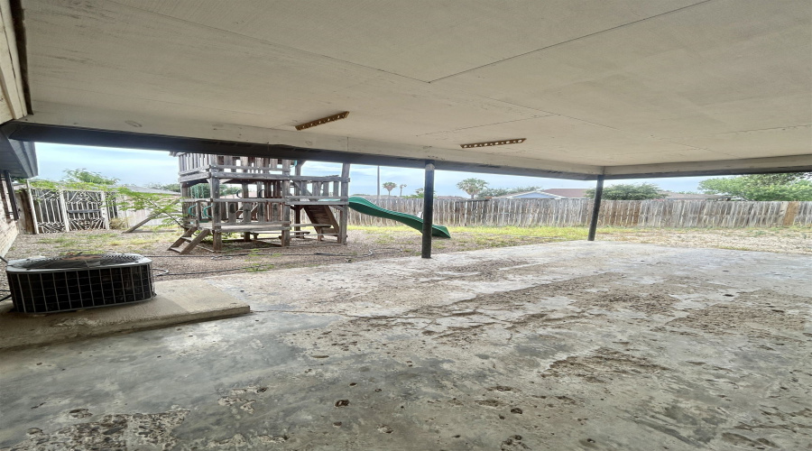 301 Lily Ln, Laredo, Texas 78046, 3 Bedrooms Bedrooms, 6 Rooms Rooms,2 BathroomsBathrooms,Residential,For Rent,301 Lily Ln,20263348