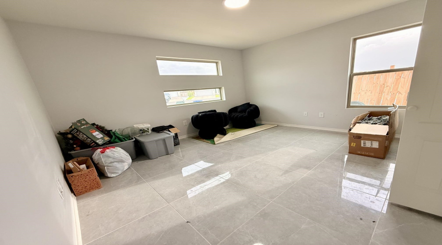 508 Concepcion, Laredo, Texas 78045, 3 Bedrooms Bedrooms, 6 Rooms Rooms,2 BathroomsBathrooms,Residential,For Sale,508 Concepcion,20263350