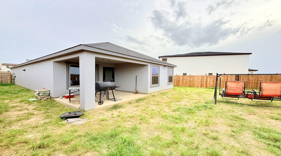 508 Concepcion, Laredo, Texas 78045, 3 Bedrooms Bedrooms, 6 Rooms Rooms,2 BathroomsBathrooms,Residential,For Sale,508 Concepcion,20263350