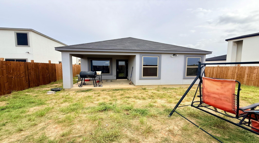 508 Concepcion, Laredo, Texas 78045, 3 Bedrooms Bedrooms, 6 Rooms Rooms,2 BathroomsBathrooms,Residential,For Sale,508 Concepcion,20263350