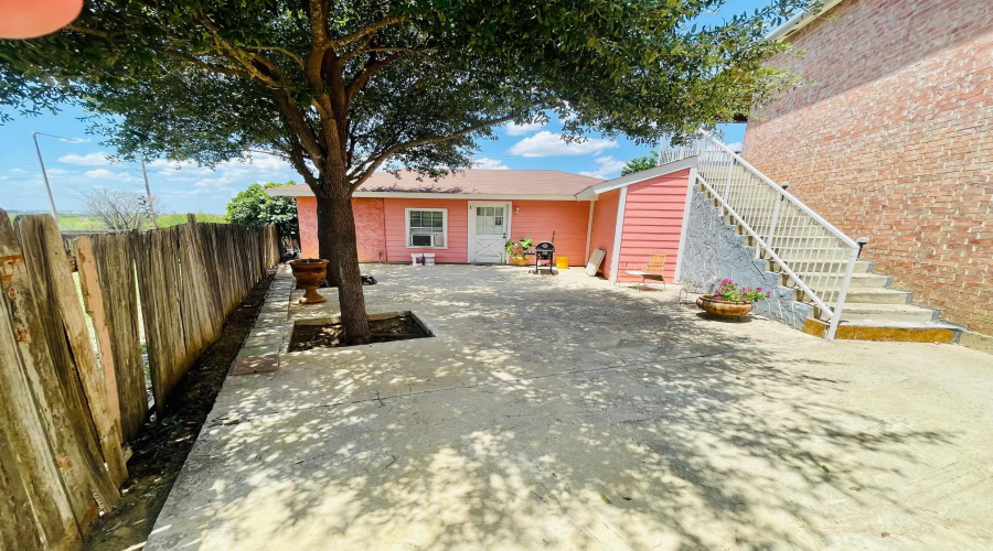 3012 St Isaac Lp, laredo, Texas 78046, 6 Bedrooms Bedrooms, 7 Rooms Rooms,3 BathroomsBathrooms,Residential,For Sale,3012 St Isaac Lp,20263351