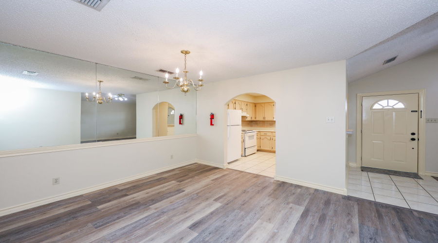 607 Gale St, Laredo, Texas 78041, 3 Bedrooms Bedrooms, 6 Rooms Rooms,2 BathroomsBathrooms,Residential,For Rent,607 Gale St,20263352