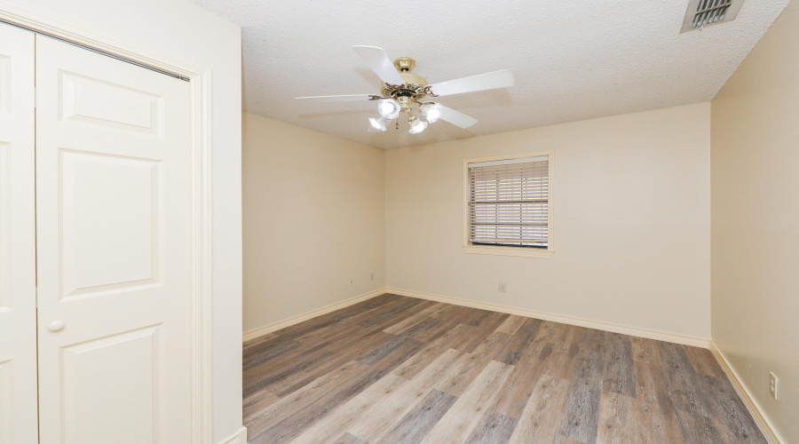607 Gale St, Laredo, Texas 78041, 3 Bedrooms Bedrooms, 6 Rooms Rooms,2 BathroomsBathrooms,Residential,For Rent,607 Gale St,20263352