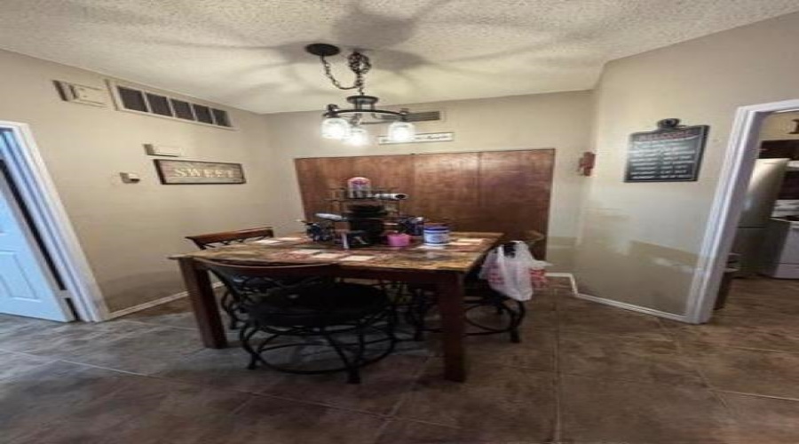 8655 Datapoint Dr, SAN ANTONIO, Texas 78229, 1 Bedroom Bedrooms, 3 Rooms Rooms,1 BathroomBathrooms,Residential,For Sale,8655 Datapoint Dr,20263353