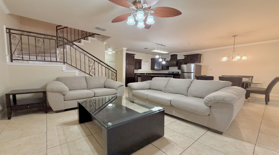 707 St James Dr, Laredo, Texas 78041, 3 Bedrooms Bedrooms, 6 Rooms Rooms,3 BathroomsBathrooms,Residential,For Rent,707 St James Dr,20263355