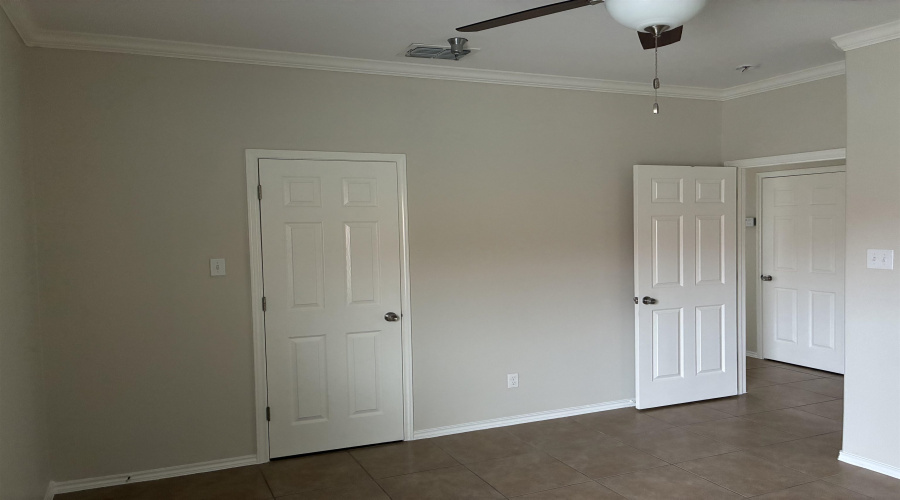 5402 Marcella Ave, LAREDO, Texas 78041, 2 Bedrooms Bedrooms, 4 Rooms Rooms,1 BathroomBathrooms,Residential,For Rent,5402 Marcella Ave,20263356