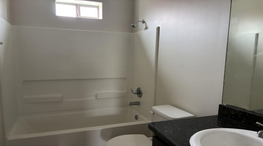 5402 Marcella Ave, LAREDO, Texas 78041, 2 Bedrooms Bedrooms, 4 Rooms Rooms,1 BathroomBathrooms,Residential,For Rent,5402 Marcella Ave,20263356
