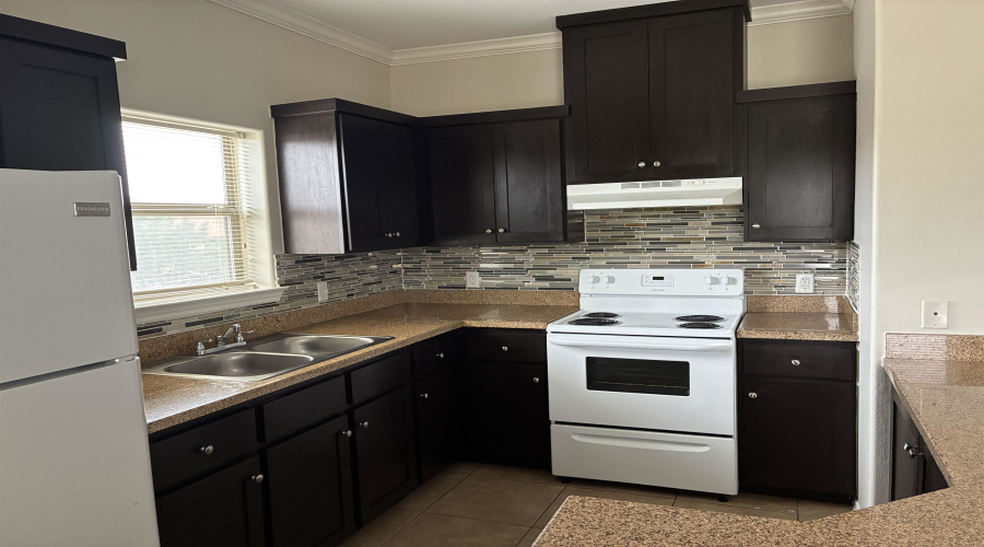 5402 Marcella Ave, LAREDO, Texas 78041, 2 Bedrooms Bedrooms, 4 Rooms Rooms,1 BathroomBathrooms,Residential,For Rent,5402 Marcella Ave,20263356