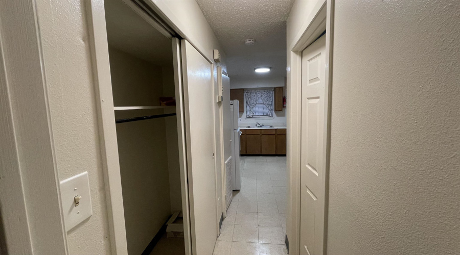 3801 Salinas Ave, Laredo, Texas 78041, 1 Bedroom Bedrooms, 3 Rooms Rooms,1 BathroomBathrooms,Residential,For Rent,3801 Salinas Ave,20263359