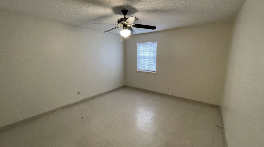 3801 Salinas Ave, Laredo, Texas 78041, 1 Bedroom Bedrooms, 3 Rooms Rooms,1 BathroomBathrooms,Residential,For Rent,3801 Salinas Ave,20263359