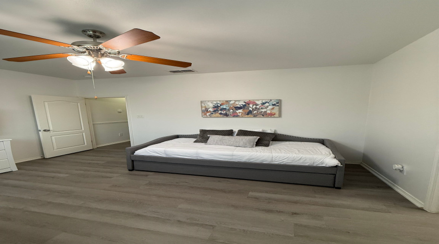 2619 San Isidro Pkwy, Laredo, Texas 78045, 2 Bedrooms Bedrooms, 3 Rooms Rooms,2 BathroomsBathrooms,Residential,For Sale,2619 San Isidro Pkwy,20263361