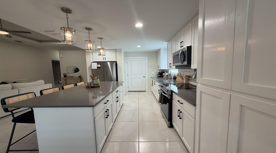 5718 Gillian Dr., Laredo, Texas 78046, 3 Bedrooms Bedrooms, 7 Rooms Rooms,2 BathroomsBathrooms,Residential,For Rent,5718 Gillian Dr.,20263363