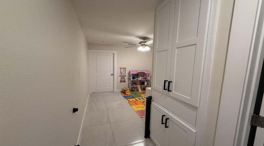 5718 Gillian Dr., Laredo, Texas 78046, 3 Bedrooms Bedrooms, 7 Rooms Rooms,2 BathroomsBathrooms,Residential,For Rent,5718 Gillian Dr.,20263363