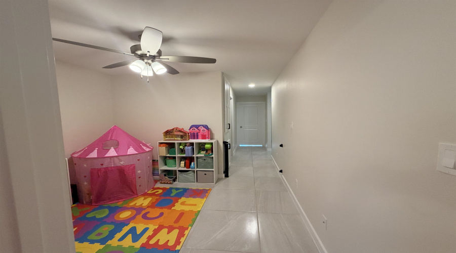 5718 Gillian Dr., Laredo, Texas 78046, 3 Bedrooms Bedrooms, 7 Rooms Rooms,2 BathroomsBathrooms,Residential,For Rent,5718 Gillian Dr.,20263363