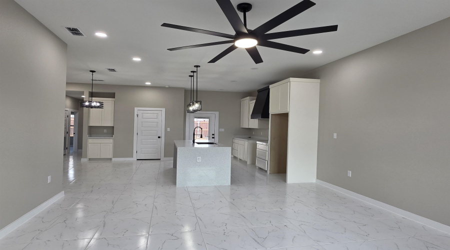 5133 Nispero Ln, LAREDO, Texas 78046, 3 Bedrooms Bedrooms, 5 Rooms Rooms,2 BathroomsBathrooms,Residential,For Sale,5133 Nispero Ln,20263365