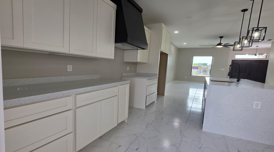 5133 Nispero Ln, LAREDO, Texas 78046, 3 Bedrooms Bedrooms, 5 Rooms Rooms,2 BathroomsBathrooms,Residential,For Sale,5133 Nispero Ln,20263365