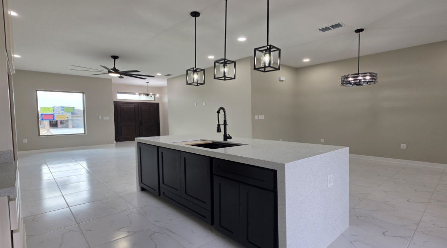 5133 Nispero Ln, LAREDO, Texas 78046, 3 Bedrooms Bedrooms, 5 Rooms Rooms,2 BathroomsBathrooms,Residential,For Sale,5133 Nispero Ln,20263365