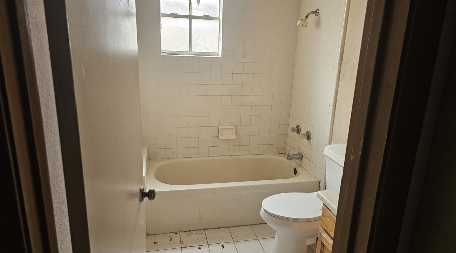 9648 Mallard Lp, laredo, Texas 78045, 5 Bedrooms Bedrooms, 4 Rooms Rooms,2 BathroomsBathrooms,Residential,For Sale,9648 Mallard Lp,20263366