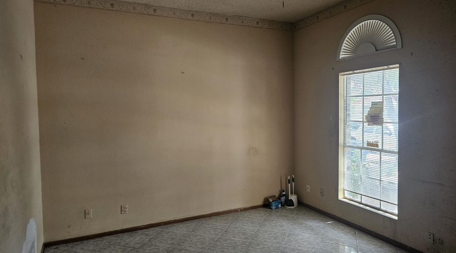 9648 Mallard Lp, laredo, Texas 78045, 5 Bedrooms Bedrooms, 4 Rooms Rooms,2 BathroomsBathrooms,Residential,For Sale,9648 Mallard Lp,20263366