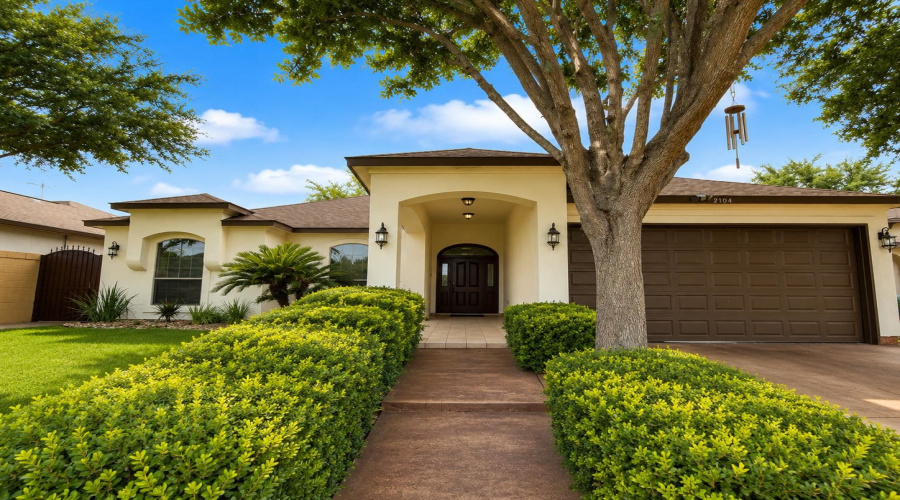 2104 Foggy Lp, Laredo, Texas 78045, 3 Bedrooms Bedrooms, 6 Rooms Rooms,2 BathroomsBathrooms,Residential,For Sale,2104 Foggy Lp,20263369