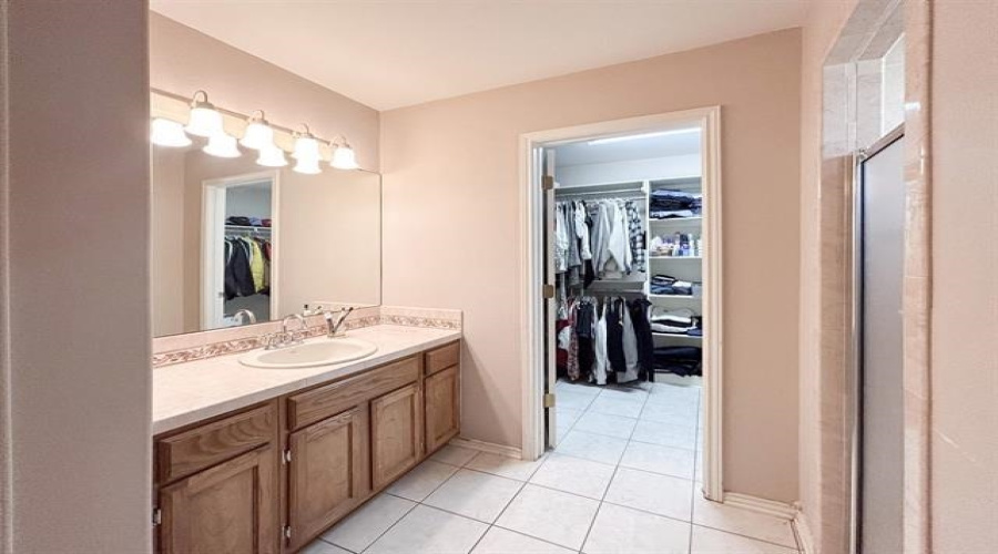 2083 Quito Lp, Laredo, Texas 78041, 3 Bedrooms Bedrooms, 5 Rooms Rooms,2 BathroomsBathrooms,Residential,For Rent,2083 Quito Lp,20263370