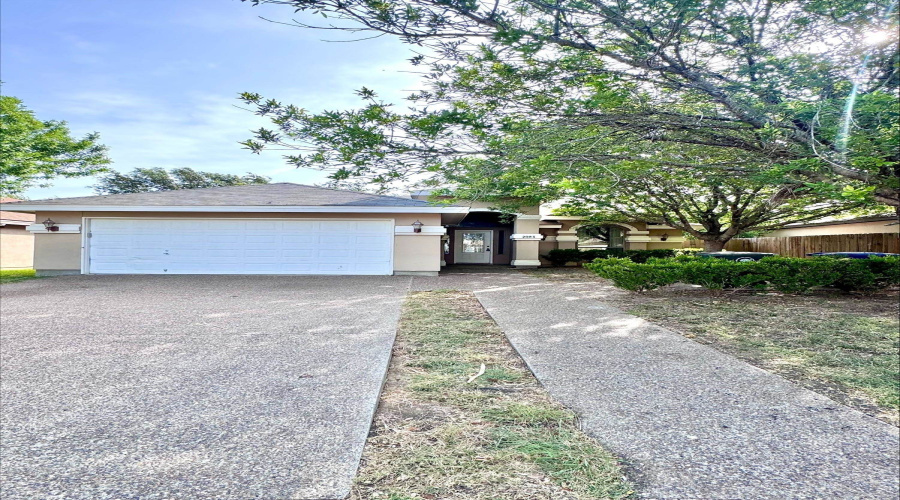 2083 Quito Lp, Laredo, Texas 78041, 3 Bedrooms Bedrooms, 5 Rooms Rooms,2 BathroomsBathrooms,Residential,For Rent,2083 Quito Lp,20263370