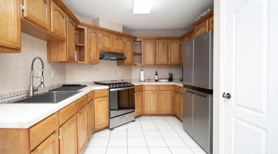 2083 Quito Lp, Laredo, Texas 78041, 3 Bedrooms Bedrooms, 5 Rooms Rooms,2 BathroomsBathrooms,Residential,For Rent,2083 Quito Lp,20263370