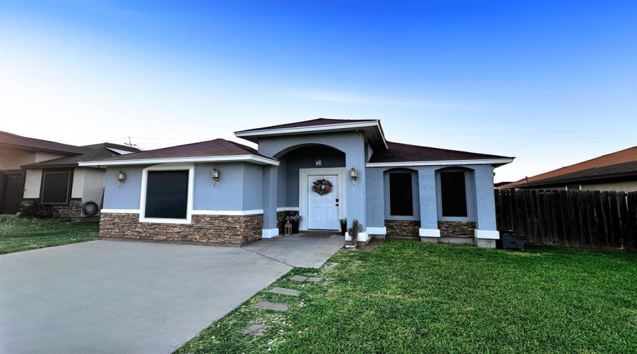 4312 Alexis Dr, Laredo, Texas 78046, 3 Bedrooms Bedrooms, 7 Rooms Rooms,2 BathroomsBathrooms,Residential,For Sale,4312 Alexis Dr,20263372