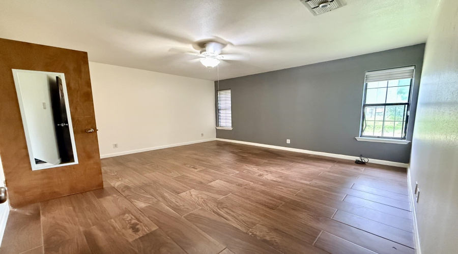 313 Wyoming St, Laredo, Texas 78041, 3 Bedrooms Bedrooms, 6 Rooms Rooms,2 BathroomsBathrooms,Residential,For Rent,313 Wyoming St,20263373
