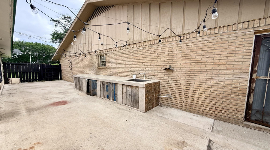 313 Wyoming St, Laredo, Texas 78041, 3 Bedrooms Bedrooms, 6 Rooms Rooms,2 BathroomsBathrooms,Residential,For Rent,313 Wyoming St,20263373