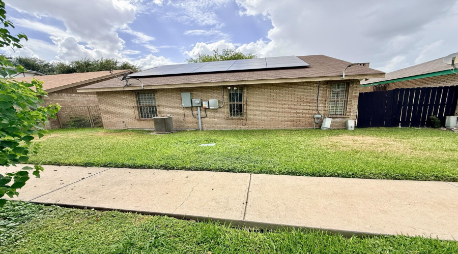 313 Wyoming St, Laredo, Texas 78041, 3 Bedrooms Bedrooms, 6 Rooms Rooms,2 BathroomsBathrooms,Residential,For Rent,313 Wyoming St,20263373