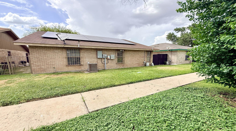 313 Wyoming St, Laredo, Texas 78041, 3 Bedrooms Bedrooms, 6 Rooms Rooms,2 BathroomsBathrooms,Residential,For Rent,313 Wyoming St,20263373