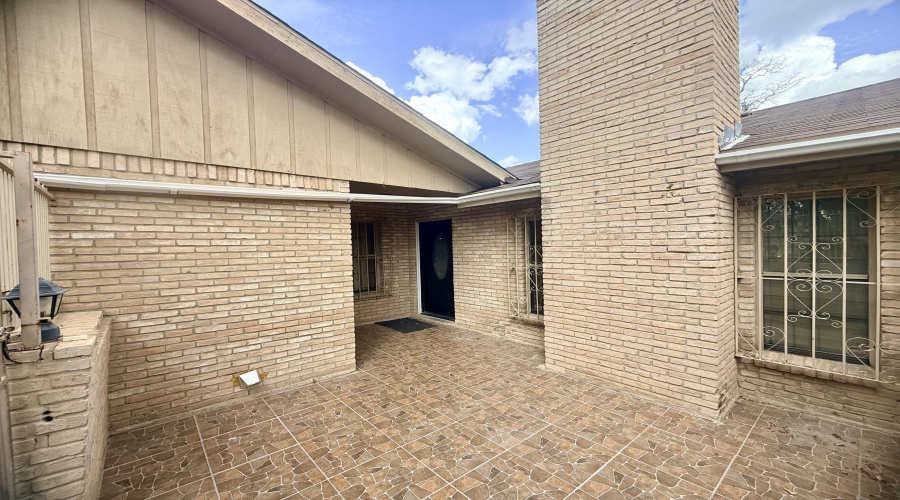 313 Wyoming St, Laredo, Texas 78041, 3 Bedrooms Bedrooms, 6 Rooms Rooms,2 BathroomsBathrooms,Residential,For Rent,313 Wyoming St,20263373
