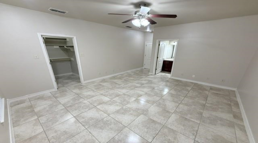 710 Alta Vista Dr, Laredo, Texas 78041, 2 Bedrooms Bedrooms, 4 Rooms Rooms,2 BathroomsBathrooms,Residential,For Rent,710 Alta Vista Dr,20263374