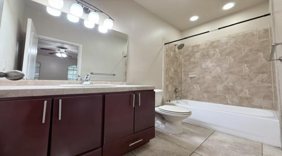 710 Alta Vista Dr, Laredo, Texas 78041, 2 Bedrooms Bedrooms, 4 Rooms Rooms,2 BathroomsBathrooms,Residential,For Rent,710 Alta Vista Dr,20263374