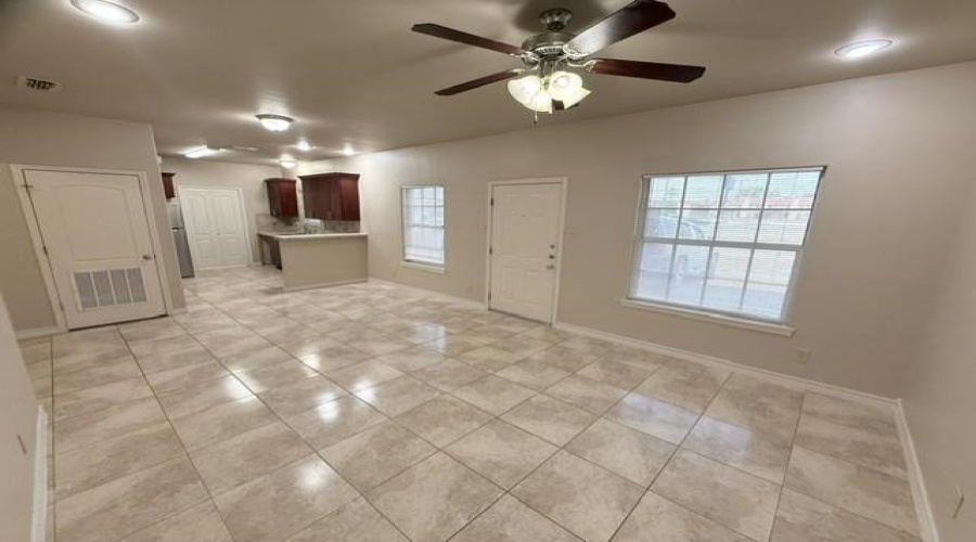 710 Alta Vista Dr, Laredo, Texas 78041, 2 Bedrooms Bedrooms, 4 Rooms Rooms,2 BathroomsBathrooms,Residential,For Rent,710 Alta Vista Dr,20263374